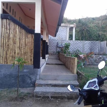 Telage Indah Guest House Kuta  Exterior foto